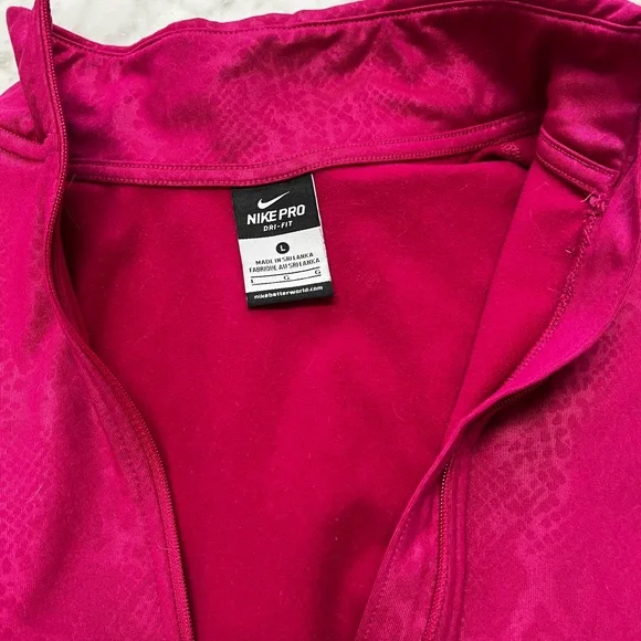 Nike Pro Dri-FIT Half Zip Women’s Pullover in Bold Pink/Magenta - Picture 3 of 12